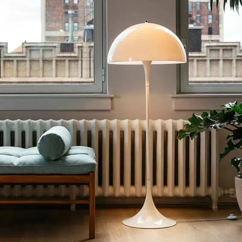 Daylight white Edison light bulbsPanthella Mushroom  Floor Lamp